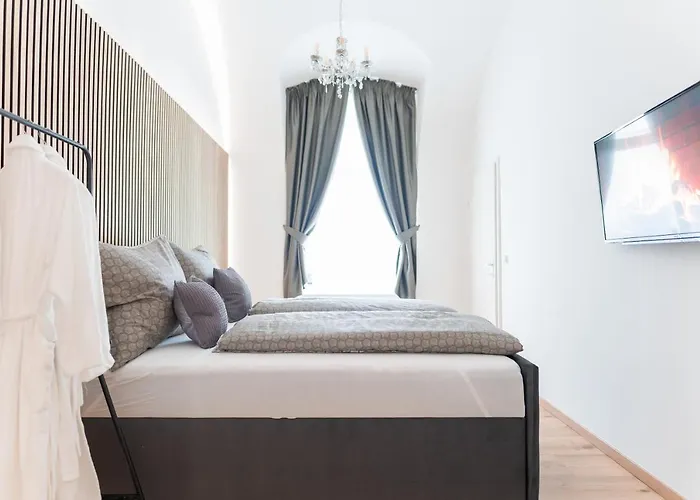 Beatrix Luxury *